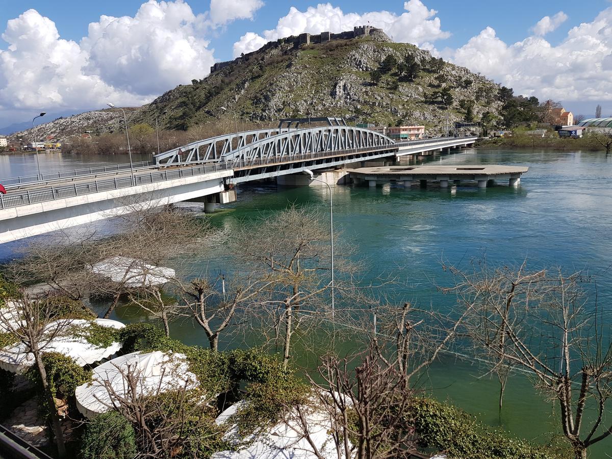 Hotel Vataksi Shkoder Exterior photo